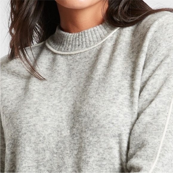 Athleta Sweaters - Athleta Merino Wool Sweater Gray Piped Mock Neck Soft Knit XXS